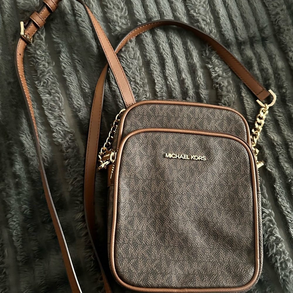 Michael Kors Medium NS Chain Xbody Bag Brown